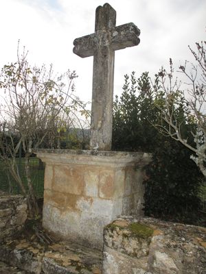 Photographie du calvaire situé à Liabou haut