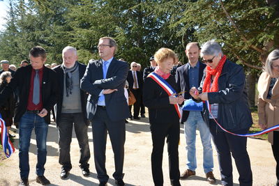 Photographie de l’inauguration du nouveau cimetière